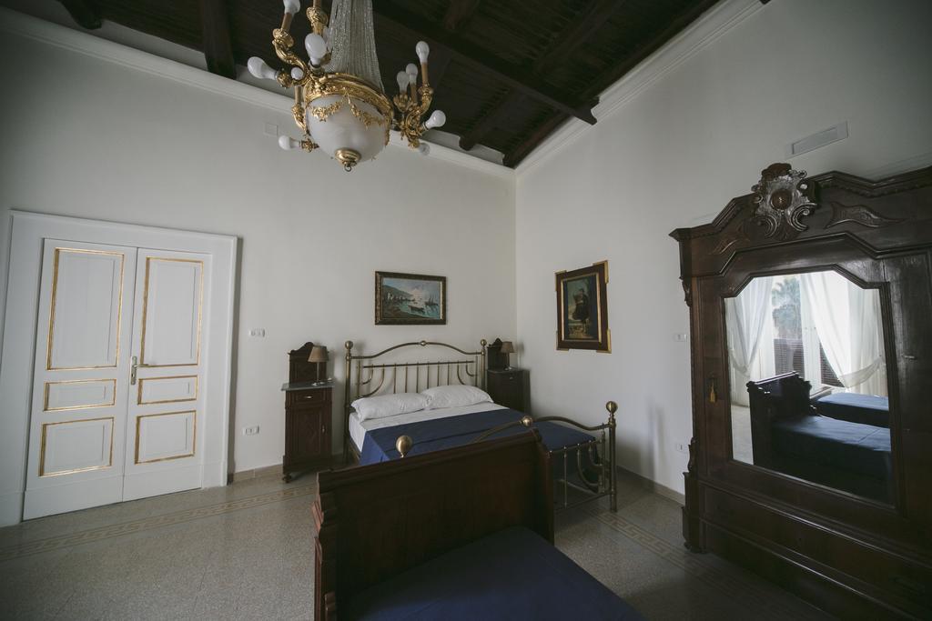 Area Angioina Suites Naples Exterior photo