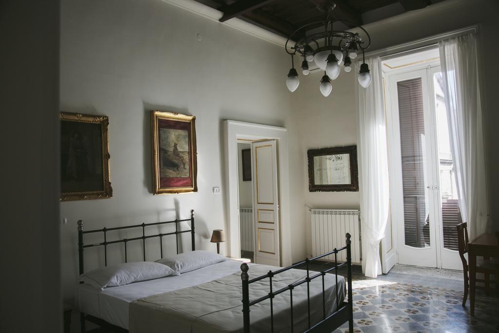Area Angioina Suites Naples Exterior photo