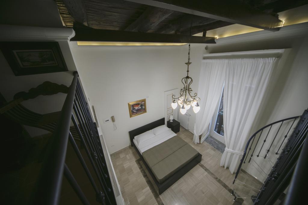 Area Angioina Suites Naples Exterior photo