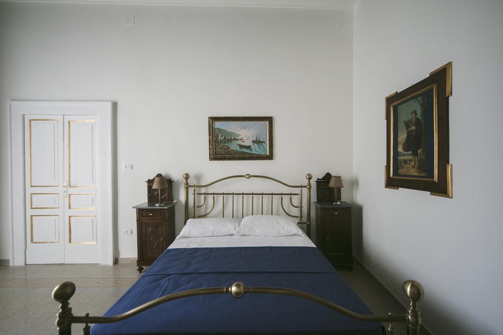 Area Angioina Suites Naples Exterior photo